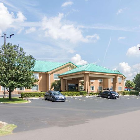 Quality Inn & Suites Alma - Fort Smith Northeast Eksteriør bilde