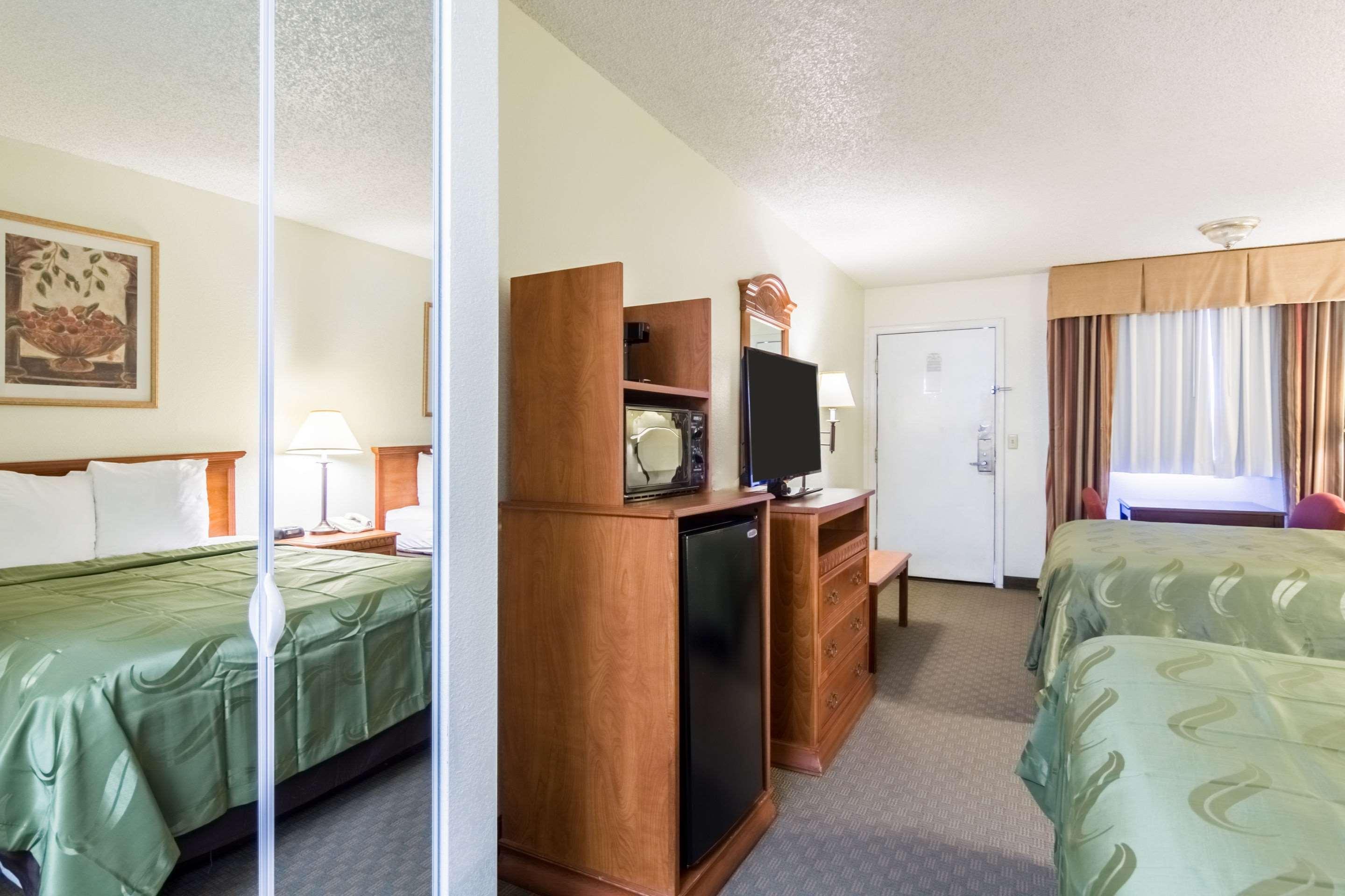 Quality Inn & Suites Alma - Fort Smith Northeast Eksteriør bilde