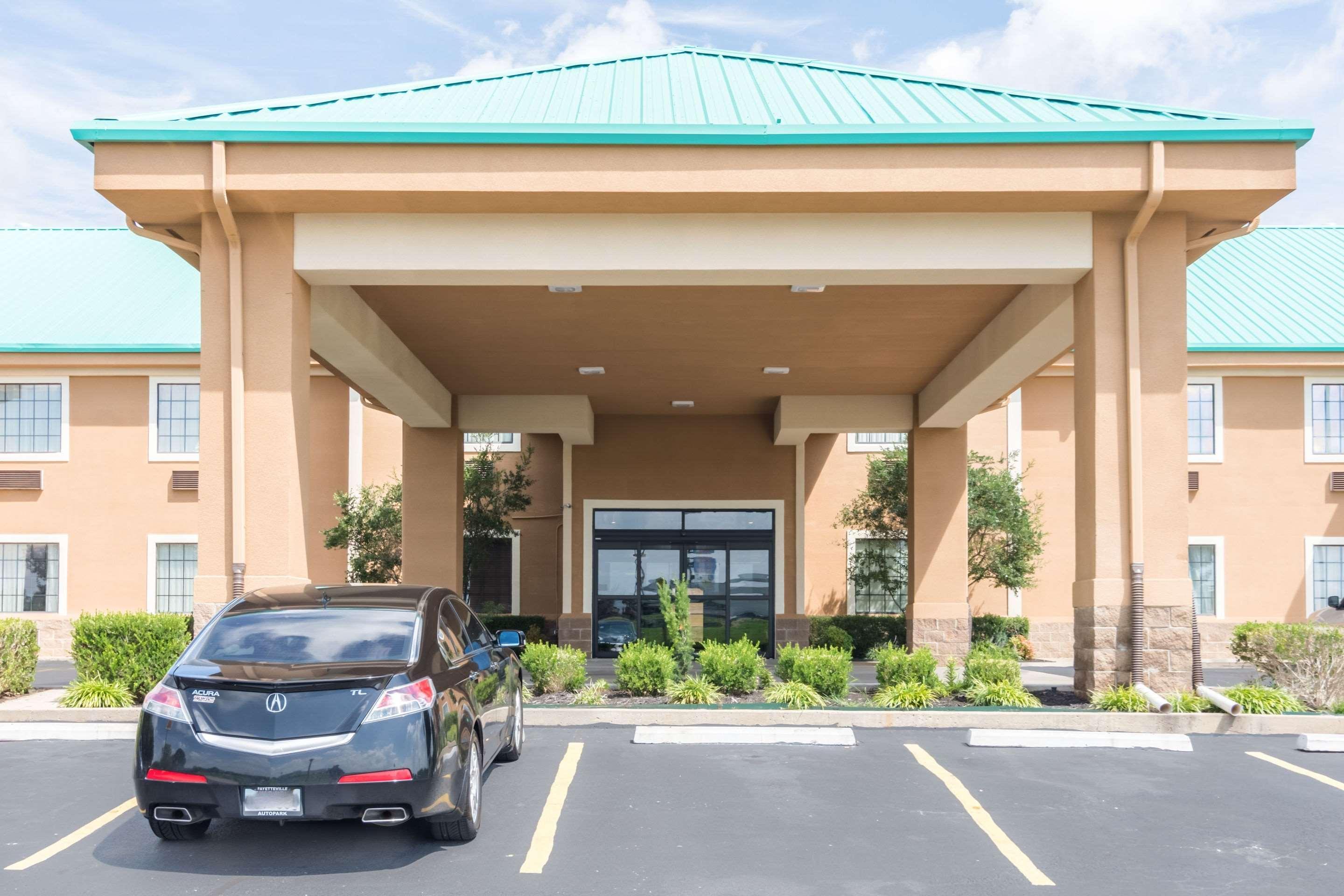 Quality Inn & Suites Alma - Fort Smith Northeast Eksteriør bilde